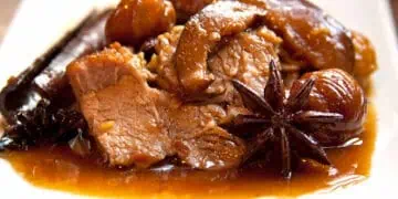 Свинина с каштанами по-португальски