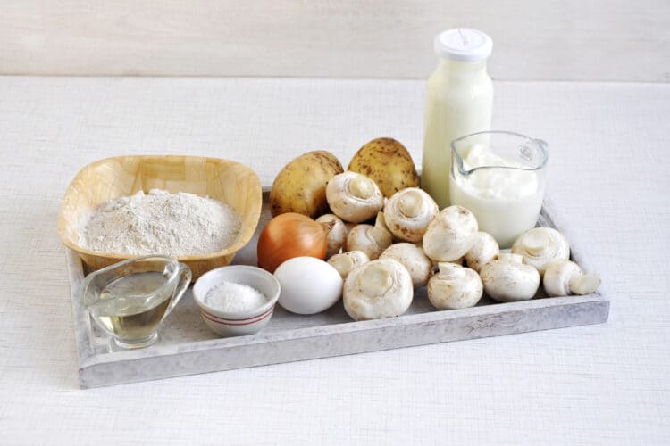 Карельские калитки из ржаной муки с картофелем и грибами | Рецепты Онлайн