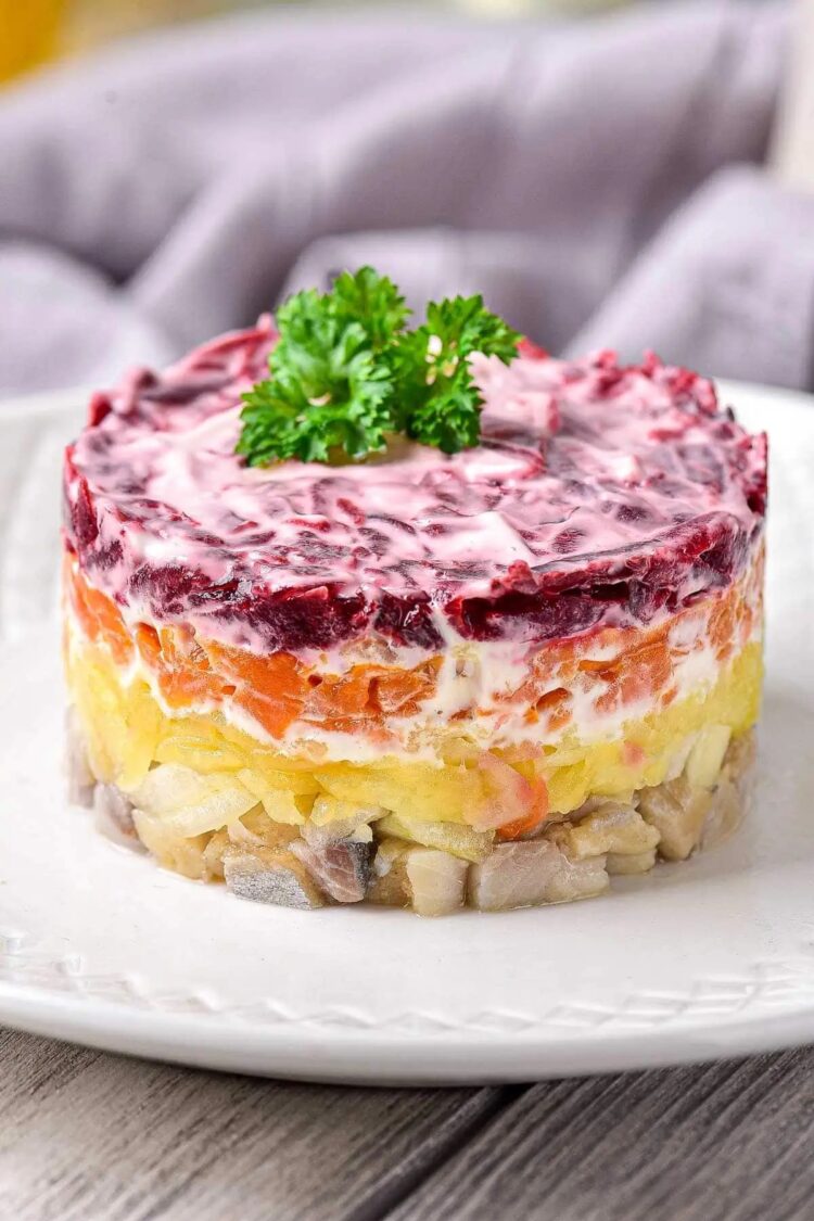 Салат селедка под шубой: классический рецепт традиционной русской кухни