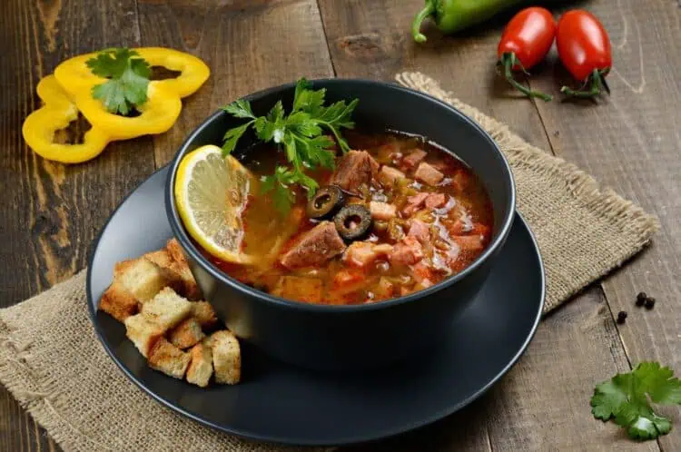 Солянка по-ленинградски: наследие вкусов